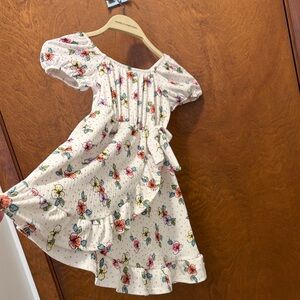 Emma & Elsa floral dress size 6